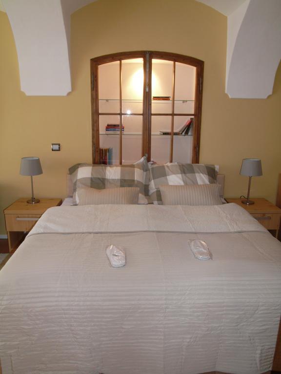 Apartments And Suites Kremnica Pokoj fotografie